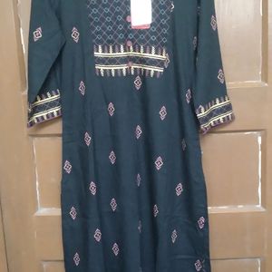 Avaasa Black Kurta For Women