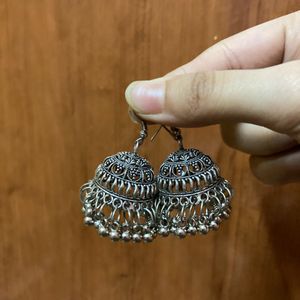 Jhumka