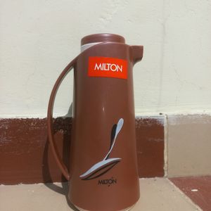 ✅️New Product. Milton Cafetressa Flask 500 ML Beig