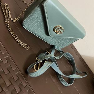 Sling bag In New condition