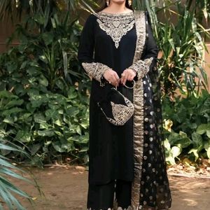 New Standard Beautiful Pakistani Plazo Sarara Dres