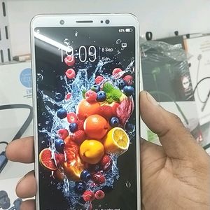 Vivo V7 4 32