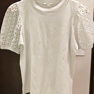 White Top With Sleeve details