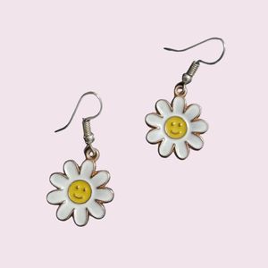 Daisy Earrings