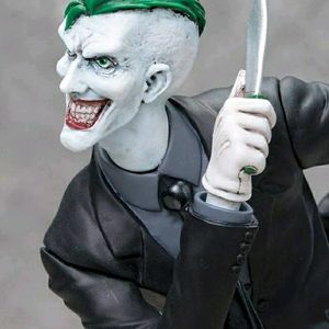 Kotobukiya DC Comics: The Joker ARTFX+ Statue