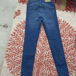 Vero Moda Slim Fit Jeans💙