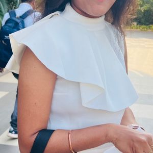 White Stylish Top / blouse