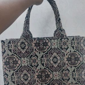 Box Tote Bag