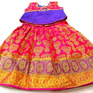 Pattu Pawada/Traditional Dress