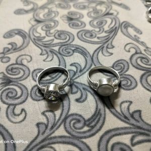 2 Piece Silver Plated Diamond And Pearl Rings