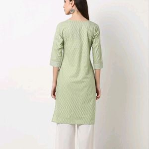 Printed Straight Kurta With Embroided Yoke