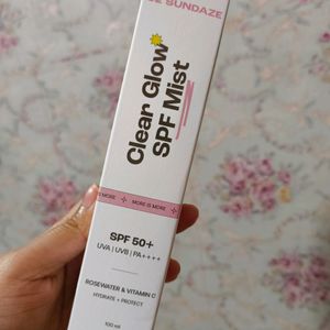 52 Sundaze Clear Glow SPF 50+ Mist