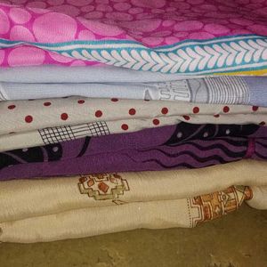 Freebie 🎉✨5 Sarees ✨🎉