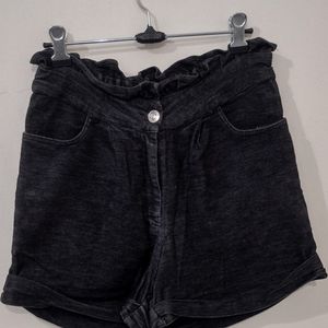 Highwaist Denim Shorts