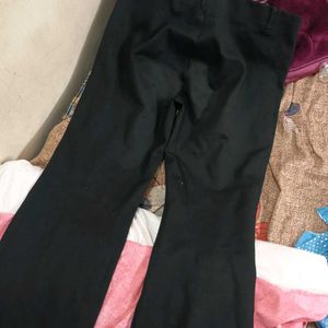 A Stretchable Trouser