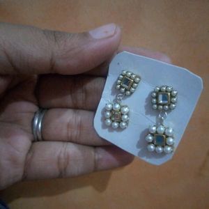 Cute Kundan Earring