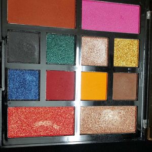 Hilary Hoda Makeup Kit