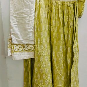 Kurta Pyjama Set