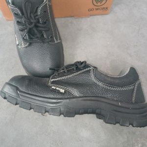 Go Work Heavy Duty  Safety Footwear Size-8