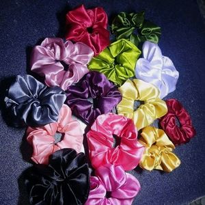 Cheapest Scrunchies Ever