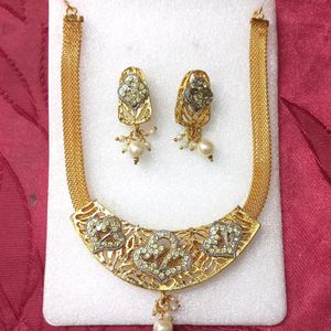 Ethnic Trendy Jewellery Set Gold