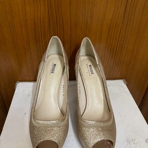 Woods By Woodland Gold Sparkly Heels