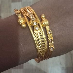 gold plated 2 picess kadha