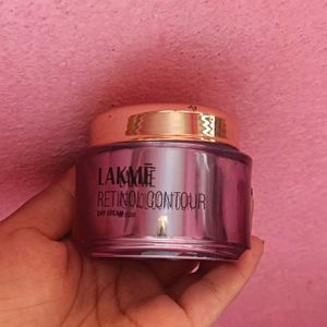 Lakme Retinol Contour Day Cream