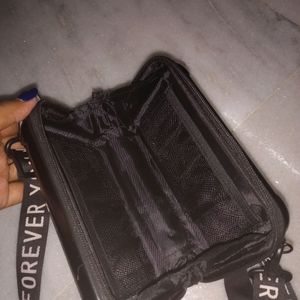 Box Sling Bag