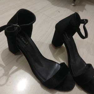 Heels Black Velvet