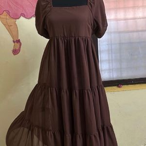 Brown puff sleeves gown