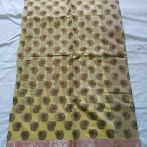 New Banarasi Woven Zari Butti Saree