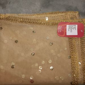 Branded New Gold Toned Embroidered Dupatta💛💛💛