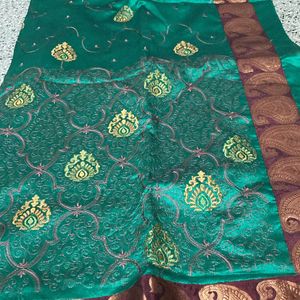 Like New Shiny Silky Cotton Saree For Grabs