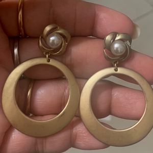 Golden Earrings With A Bead