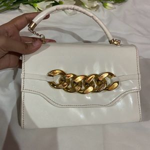 White Slingbag