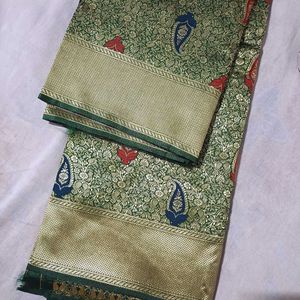 💥🆕️ Heavy Woven Green Silk Saree