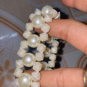 Pearl Bracelets For Women’s