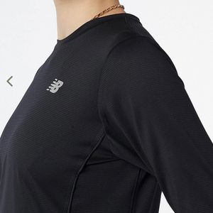 🇹🇭 New Balance Black Round Neck