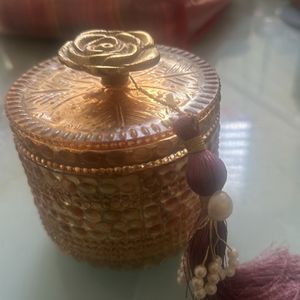 ANTIQUE CONTAINER