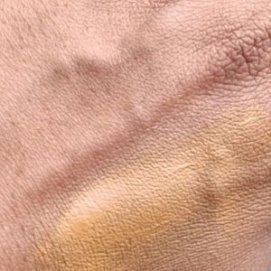 Nyx Fondation Golden Honey 14