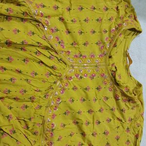 Trendy Yellow  Printed Short Kurti