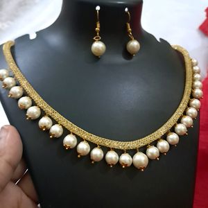 Pearl Necklace