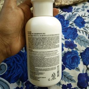 Innisfree Cotton Flower Body Lotion