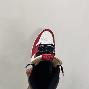 Nike Jordan 1 OG Chicago Lost And Found