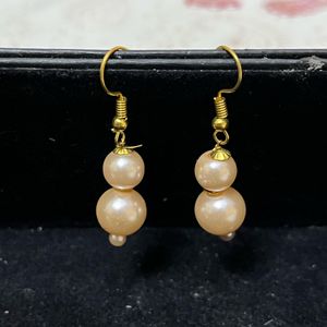 Pearl Earing