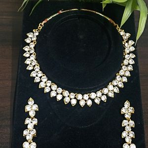 Price Drop-New White Stones Set