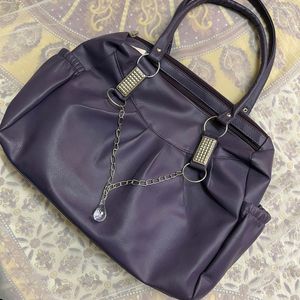 CLASSY HANDBAG FOR WOMEN