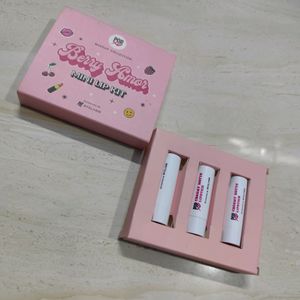 Myglamm Berry Amor Lip Kit.. 3 Piece