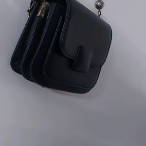 Black Cute Regular  Use  Sling Bag.